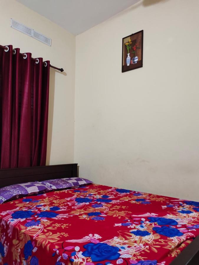 Отель Malabar Residency Perintalmanna Номер фото