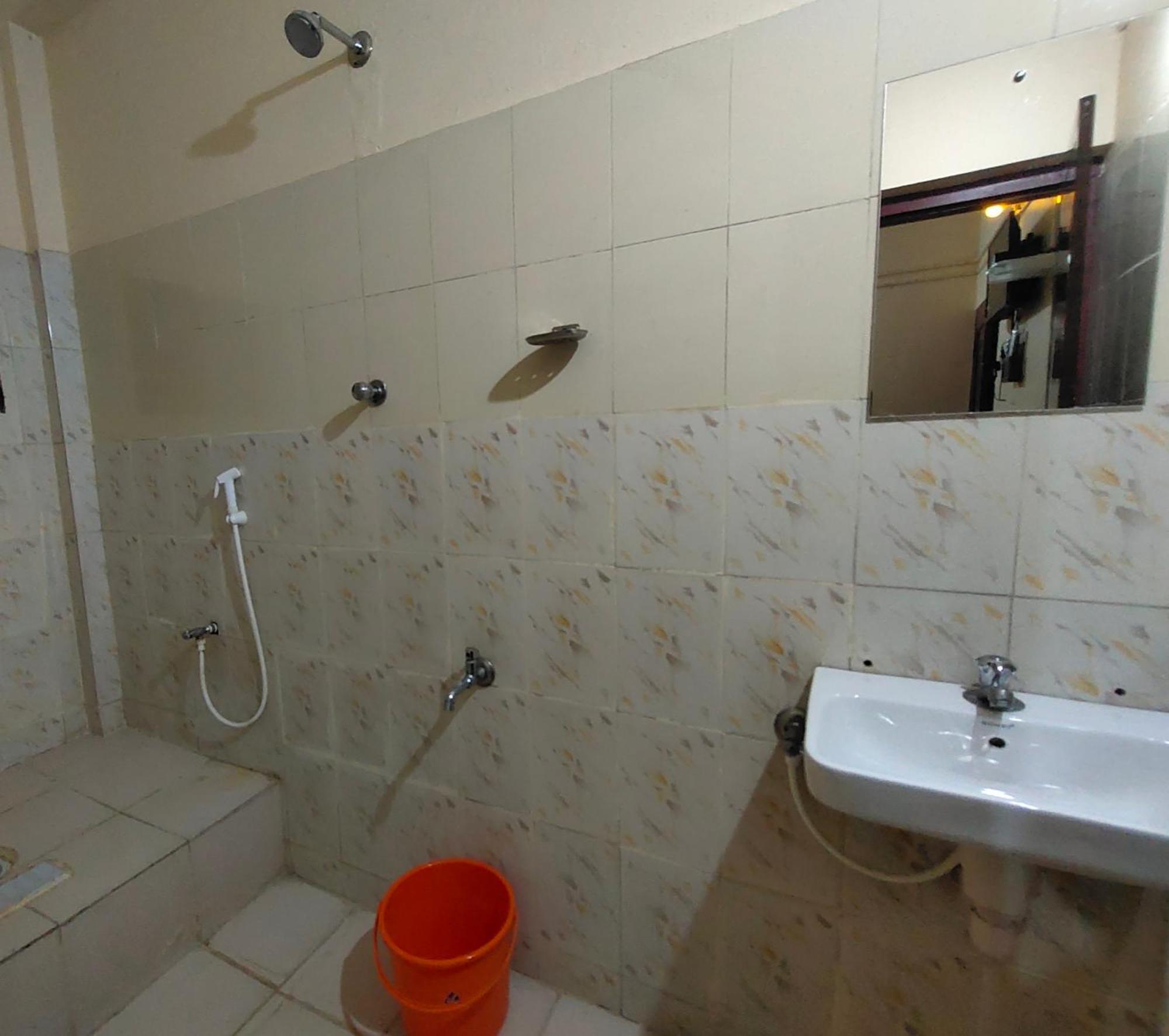 Отель Malabar Residency Perintalmanna Номер фото